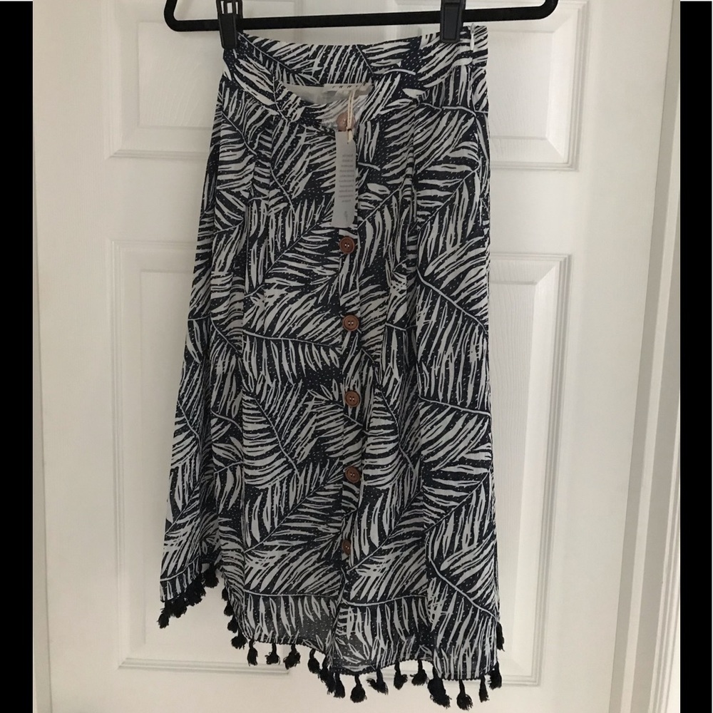 THML Georgia Tassel Hem Skirt NWT Sz Small🔆🌴👒✈️